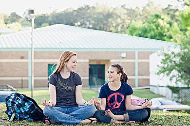 宝可梦 x ITZY 集换式卡牌广告 《IT'Z TIME TO BATTLE》